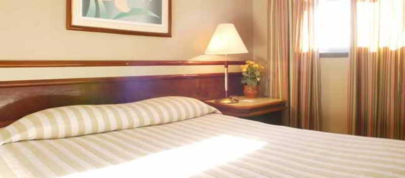 Plaza Week Hotel