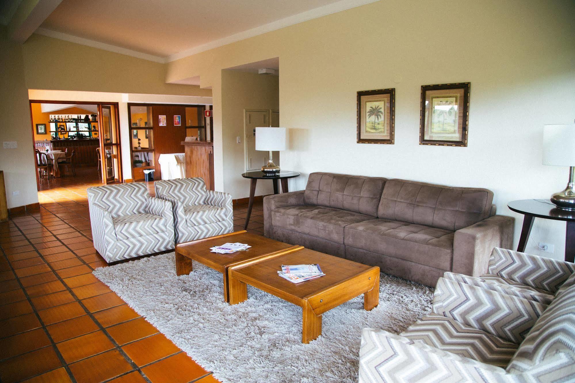 Plaza Week Hotel